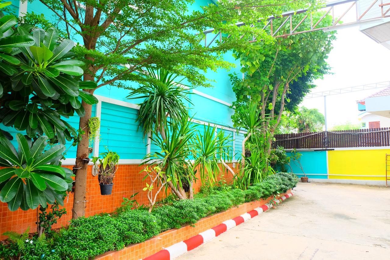 Rak Kun Resort 2 Nakhon Sawan Exterior photo