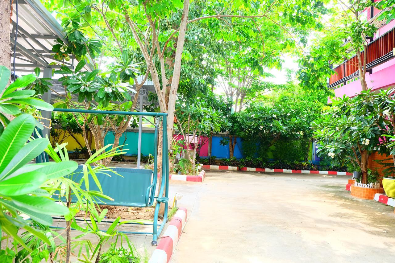 Rak Kun Resort 2 Nakhon Sawan Exterior photo